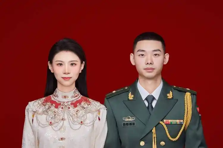 16对军人结婚照太甜了,赶紧点赞吧!