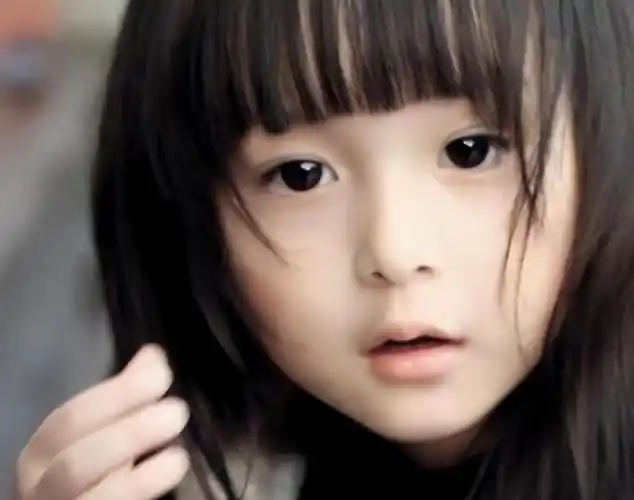 2岁出道年入百万,因长相甜美被禁止整容的刘楚恬,如今长成啥样