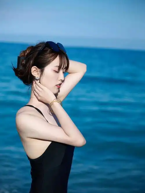 夏日泳装写真那些曾经不敢展示出来的自己