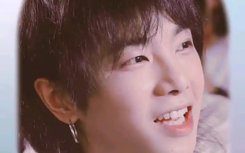 绒绒小朋友华晨宇