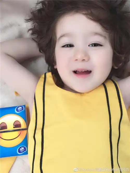 周嘉诚jackson可爱图片
