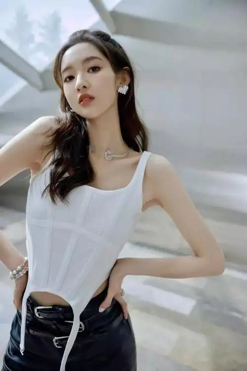 "北舞校花"王玉雯曾出演《遇见你真好》校花凌彩彩