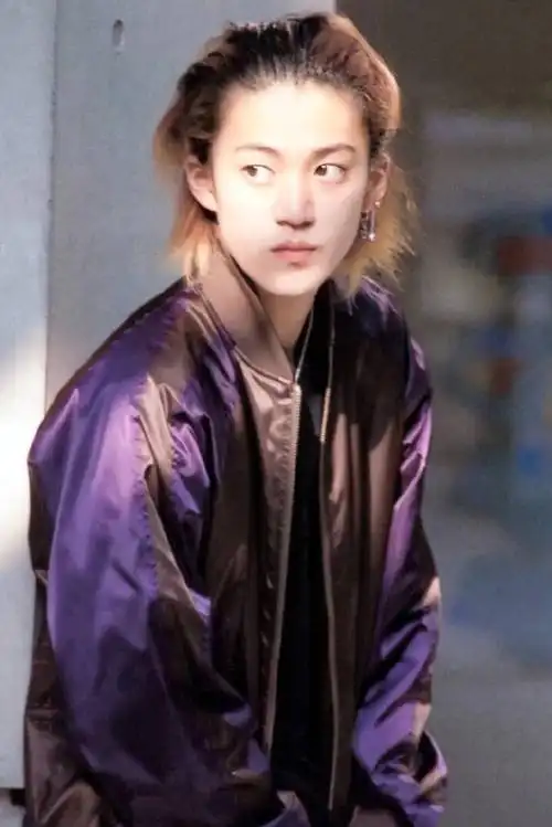 投稿 绝美小栗旬 来自长发美男bot - 微博