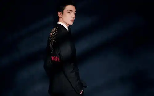 回车桌面>电脑壁纸>明星>大陆明星>小鲜肉吴磊时尚帅气写真>