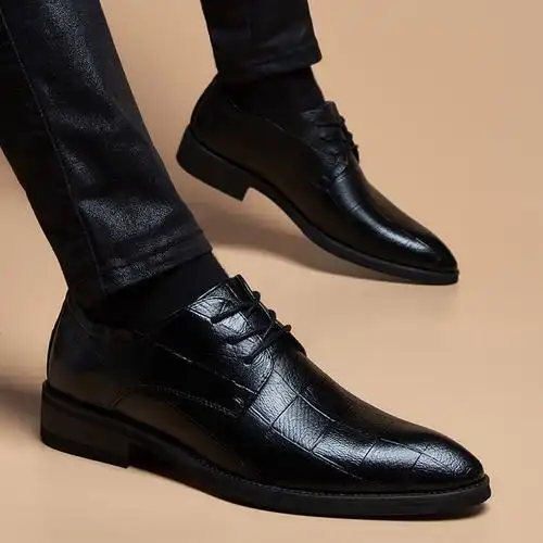 穿西装搭配的男士正装英伦风皮鞋子新款男士尖头皮鞋男韩版英伦潮流
