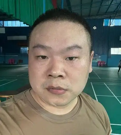 岳云鹏为验证自己帅不帅在37岁事业最当红时期敢于剃光头