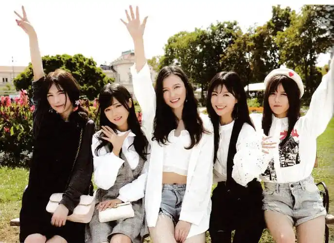 snh48 吴哲晗 魔女的诗篇 合照