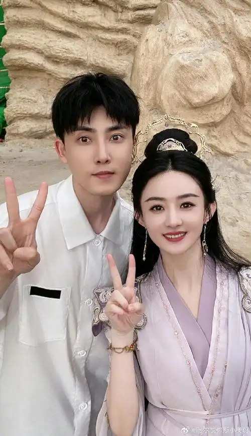 张睿晒和赵丽颖合照##赵丽颖张睿合照梦回新还珠