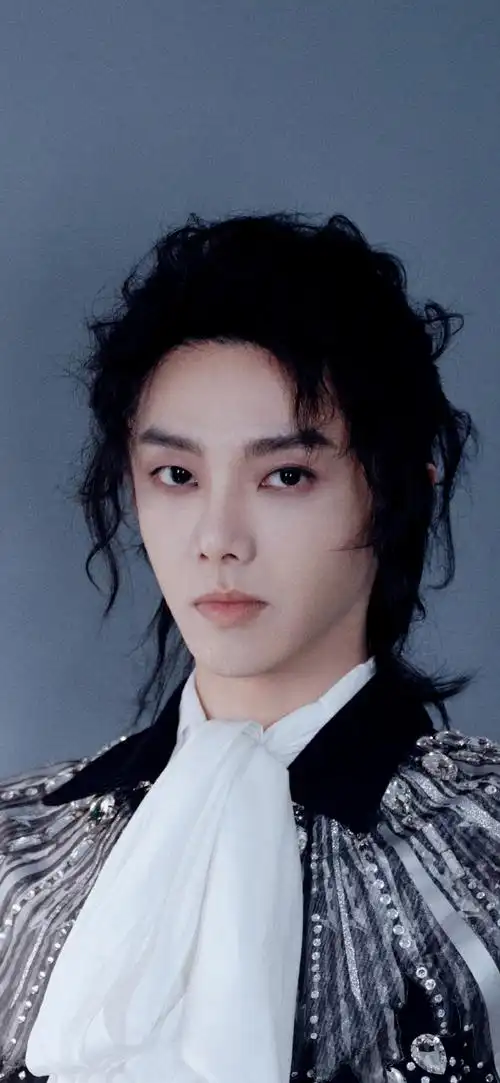 和华晨宇点亮微博之夜##微博king和queen