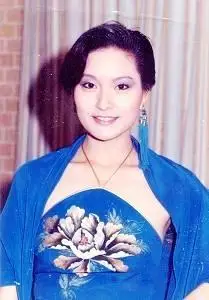 作为知名的电视剧美女演员还有作为知名出色的主持人,方芳芳已经是