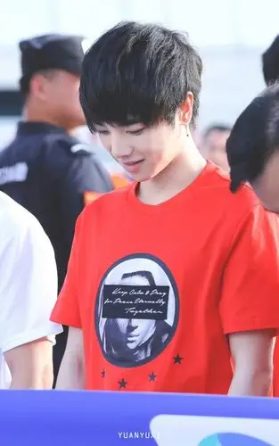 华晨宇16.7.16 南京七彩跑 高清壁纸