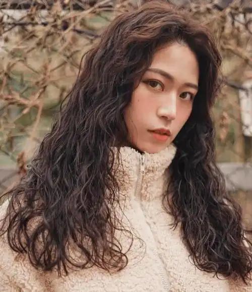 超显发量的羊毛卷图片 时髦又洋气换上就很美 - 羊毛卷 - 发型站