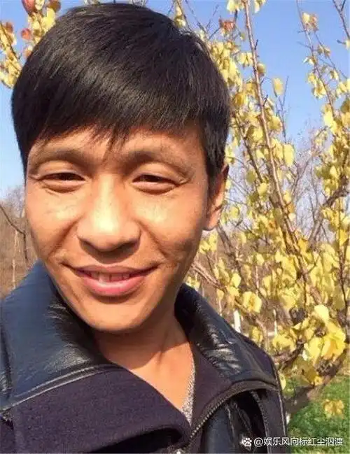 宋小宝成名前饭店刷碗遭嫌弃,成名后抛弃前妻娶网红