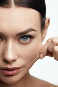 高弹性弹性皮肤.漂亮脸蛋的女人照片