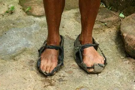 爱心助力"以旧换心,鞋助中国"公益活动