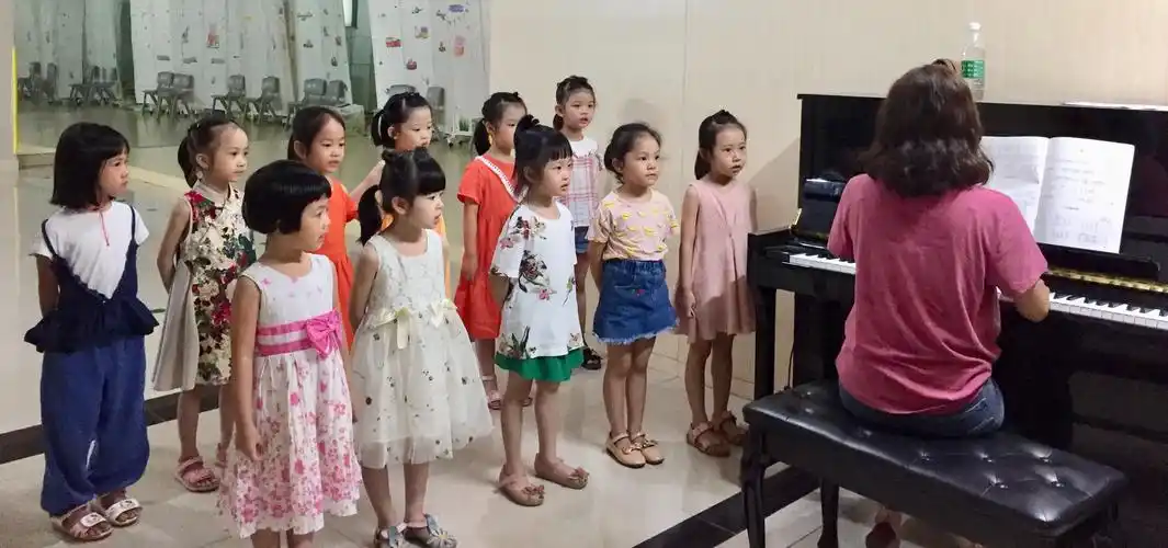 少儿声乐班火热招生啦