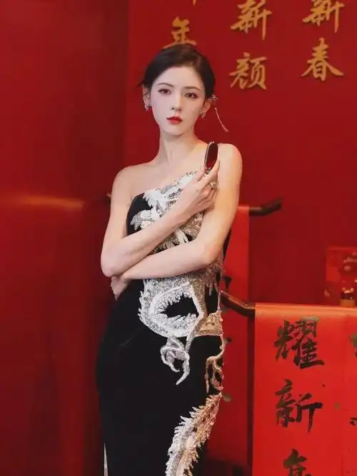 不得不说娇兰真的很会选代言人张予曦就是我心目中的娇兰