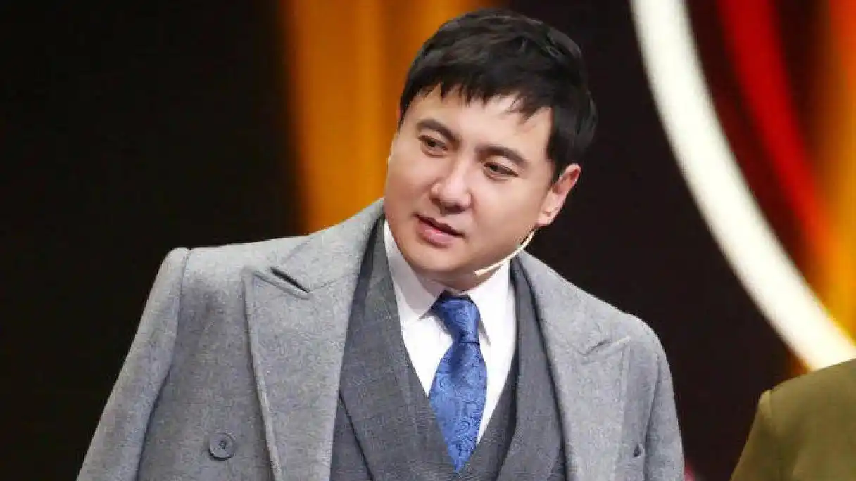 沈腾损人可真是有一手,除了贾玲偶尔能反击一下,像章子怡欧阳娜娜这样