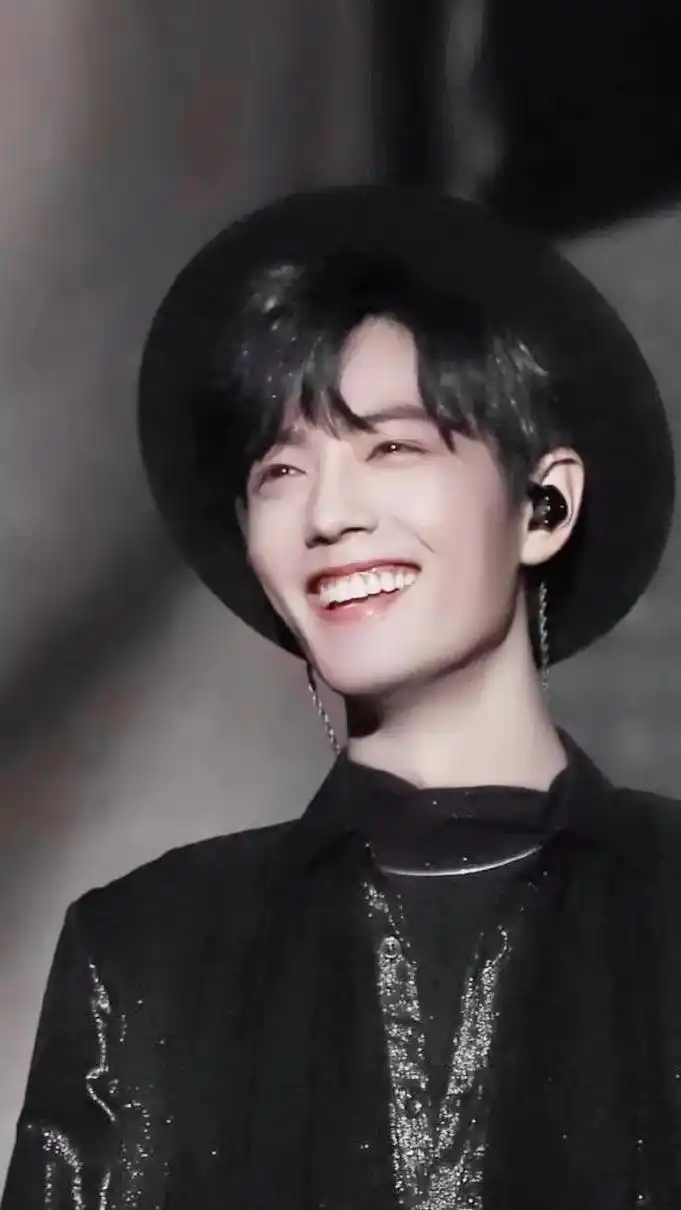 向全世界安利最好的肖战 #治愈系笑容 #肖战顺顺利利 #愿 - 抖音