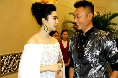 沈晓海出席《杨贵妃》首映礼 为范冰冰喝彩