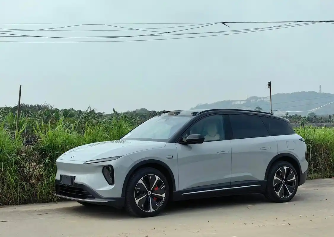 蔚来作为新势力的代表之一,凭借着综合产品竞争力和优质的服务赢得了