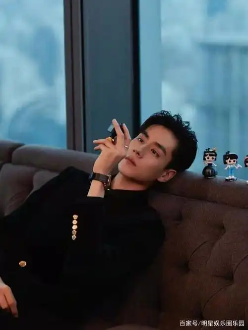 那些堪比手模的男明星,你曾注意过吗?