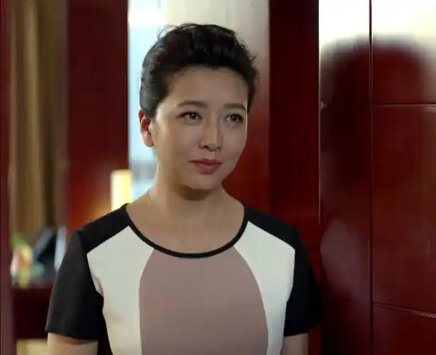 江珊在戏中的形象永远就是这么美