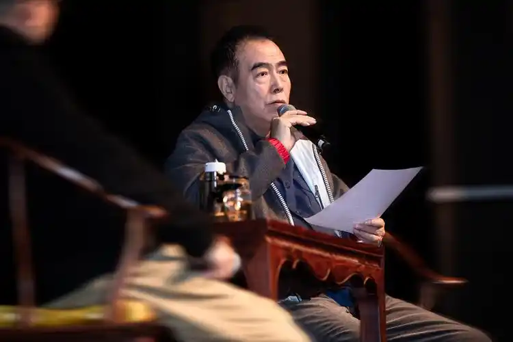 陈凯歌再谈霸王别姬忆程蝶衣张国荣引泪目