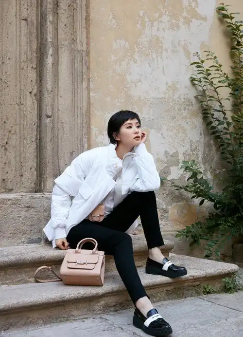 刘诗诗短发帅气复古唯美写真图片