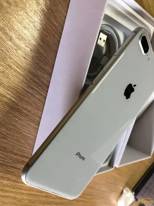 iphone8plus银色国行256g