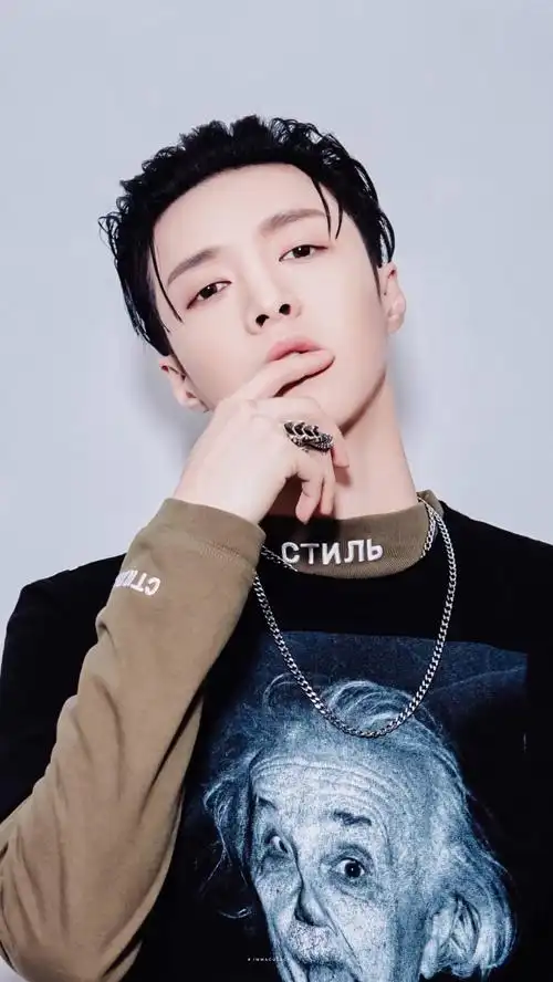 2020年9月15日 8:48   关注  张艺兴 评论 收藏