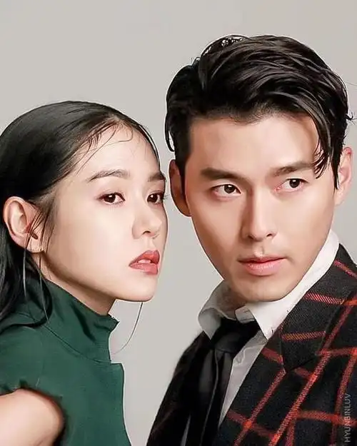 孙艺珍玄彬和友人聚会,近期营业有点猛,不会是为玄彬宣传新片吧