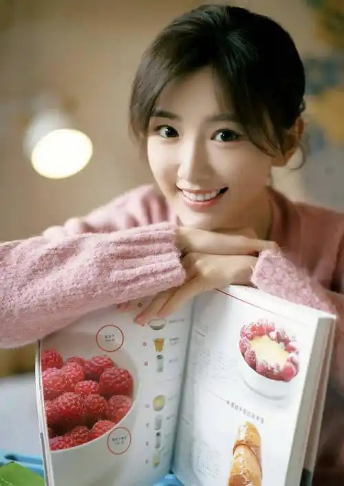 女星毛晓彤写真集:秀丽清秀,甜美靓丽