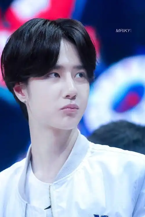 王一博小表情好可爱##王一博 嘟嘟嘴