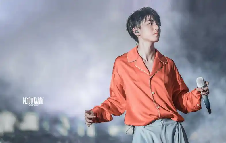 如何看待tfboys六周年演唱会王俊凯蓝海最少