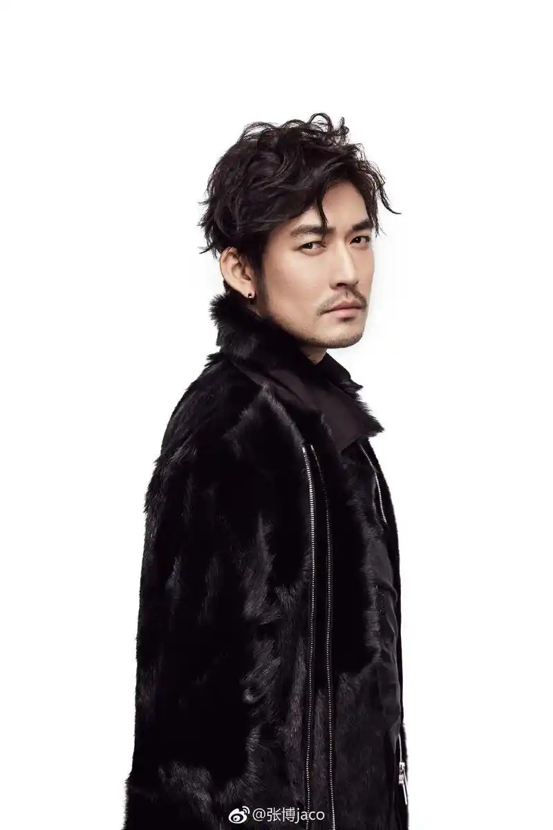 躺枪6年!张博忍无可忍发声澄清:那个吸毒的演员张博不是我