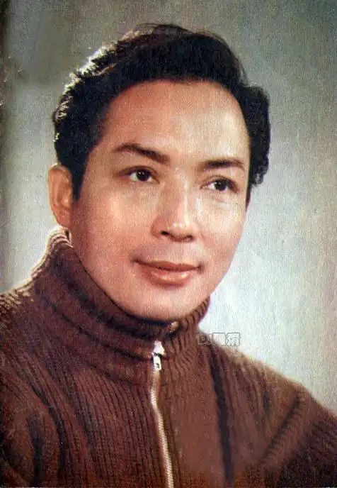 原创老照片欣赏68位银幕帅哥闪亮在80年代老电影中那时他们真年轻