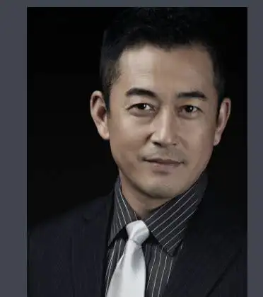 内地中年男演员哪些,最好是照片和名字都有的_百度知道