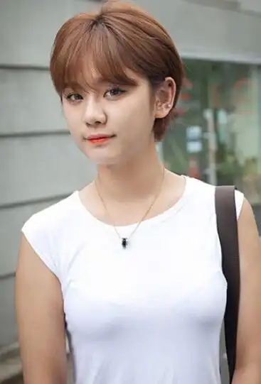 女生短发留什么刘海好看,短发图片,发型图片