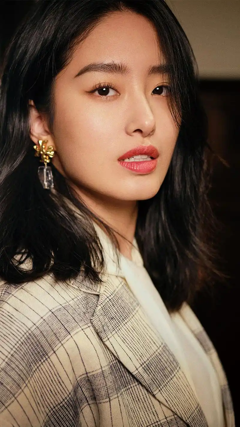 性感美女杨采钰手机壁纸