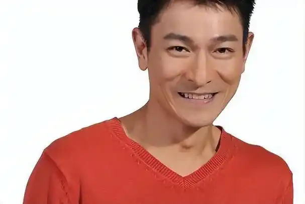 由于此事,他甚至已被对方起诉,从目前的证据来看,刘德华似乎处于明显