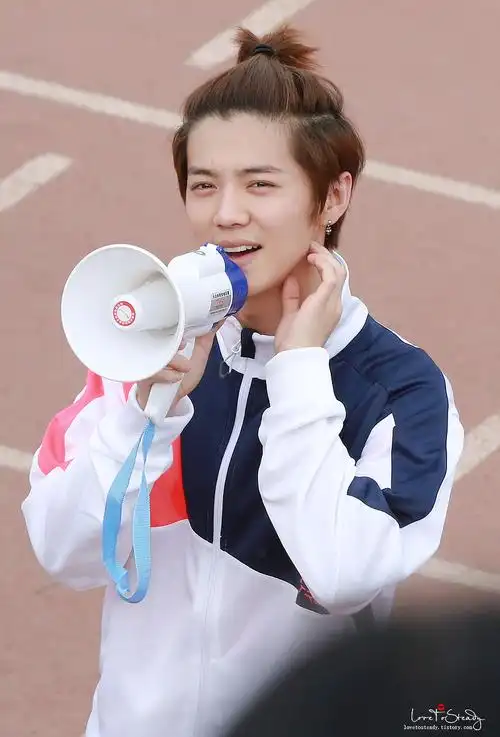 【行程】150419 鹿晗足球春日会