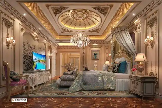 本期案例的业主,是一对热衷于法式宫廷风格的夫妻.