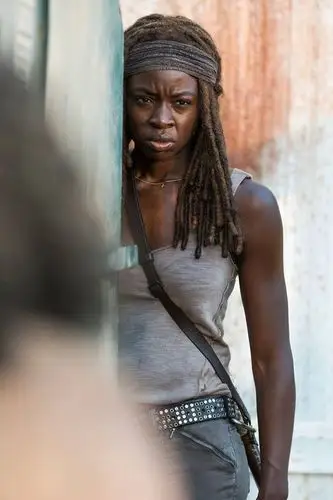 回复:【花絮】《行尸走肉》第七季第十二集幕后花絮照.