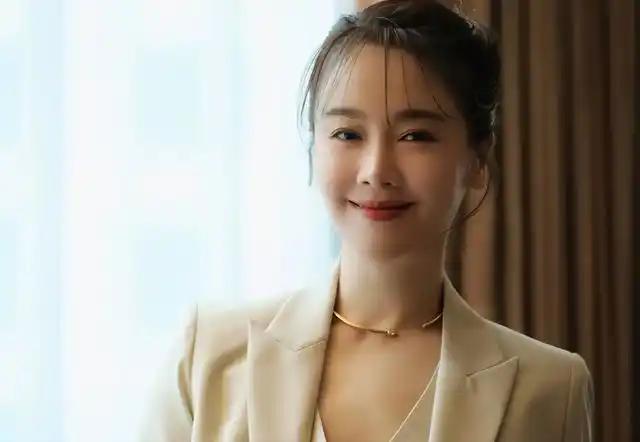 左小青:曾和陈道明传出绯闻,后嫁给大20岁的丈夫