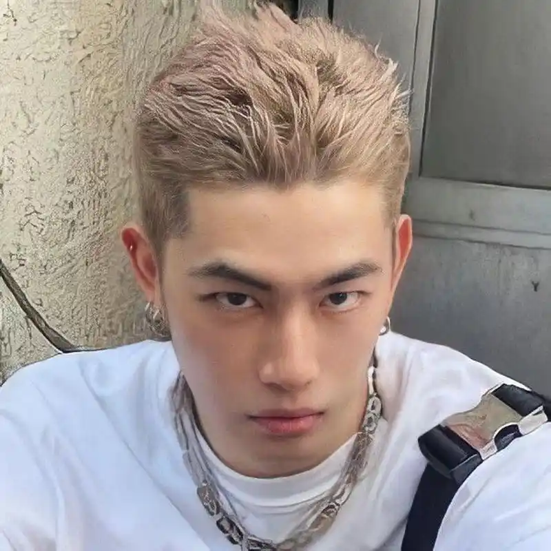 男生短发参考 简单阳光帅气 男生短发分享 阳光大男孩