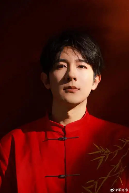 迎新春[挂灯笼][拜年][舞狮][送福]#龙年大吉#季肖冰超话