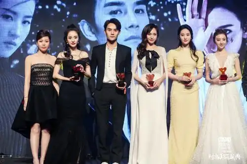 刘亦菲 大合照 2017cosmo时尚美丽盛典 - 堆糖,美图壁纸兴趣社区