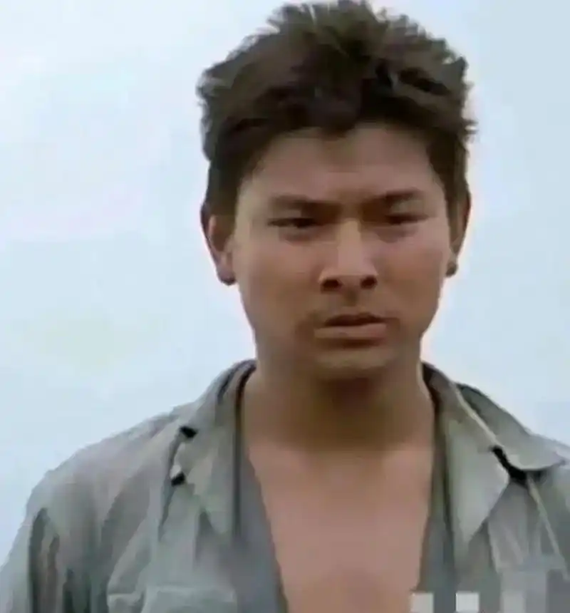 谁能想到刘德华年轻时一脸婴儿肥,而成龙却帅气逼人 676767[大