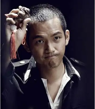 钟汉良圆寸发型图片: 帅到极致 尽显中国男人阳刚之气